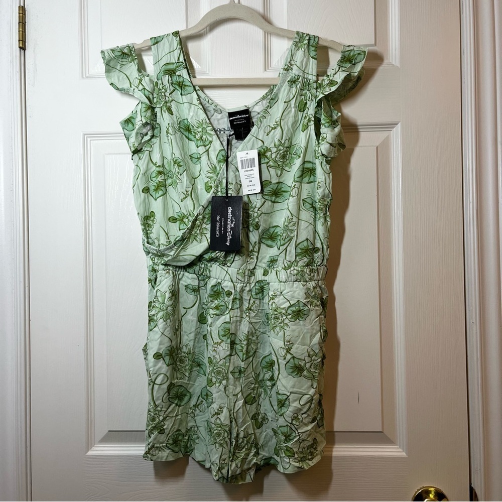 NWT Her Universe Disney Light Green Floral Cold Shoulder Romper Size Small